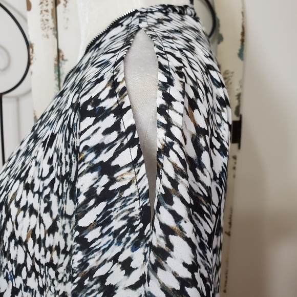 Zac & Rachel cold shoulder top large - Picture 3 of 6